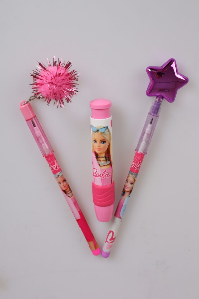 x Dekomus Lisanslı Barbie Ponponlu Geçmeli Kalem,Ponponlu Geçmeli Kalem ve Basmalı Silgi Seti