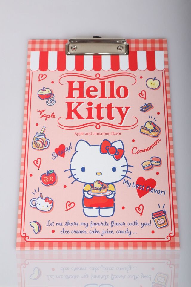 DEKOMUS İLE LİSANSLI YENİ SEZON HELLO KITTY SEKRETERLİK