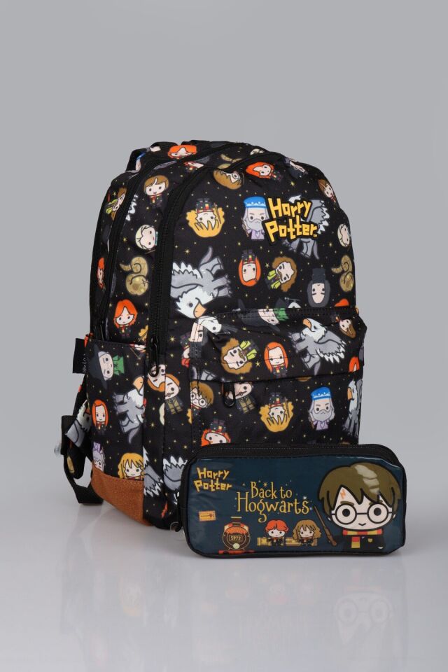 DEKOMUS İLE LİSANSLI HARRY POTTER BÜYÜK BOY OKUL ÇANTASI VE KALEM ÇANTASI OKUL SETİ