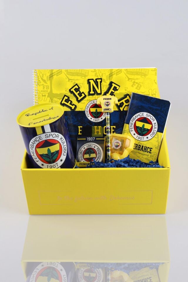 DEKOMUS ÖZEL KUTULU LİSANSLI FENERBAHÇE KIRTASİYE SETİ
