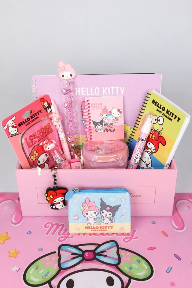 Özel Kutulu Lisanslı My Melody & Best Friends Kuromi,Hello Kitty 14 Parça Kırtasiye Seti Yazı Tahtası,Çıtçıt Dosya
