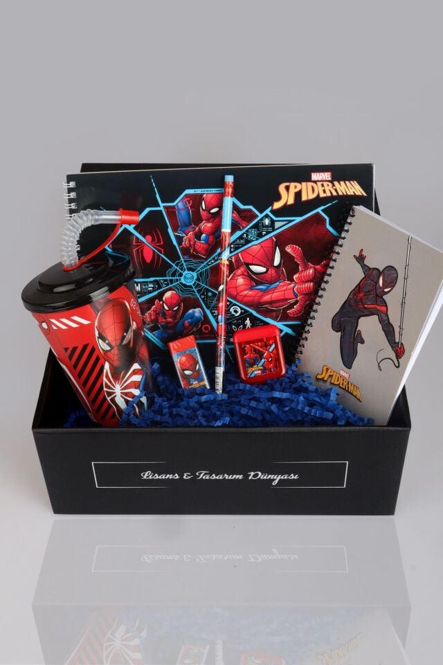 DEKOMUS ÖZEL KUTULU LİSANSLI SPIDERMAN KIRTASİYE SETİ PİPETLİ BARDAK,RESİM DEFTERİ,KURŞUN KALEM,SİLGİ VE KALEMTRAŞ