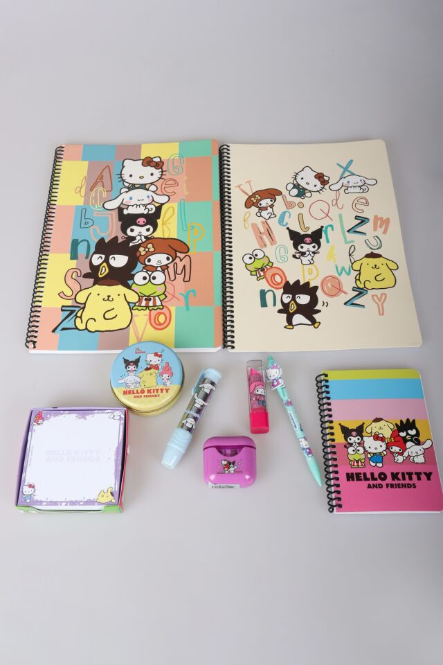 DEKOMUS İLE LİSANSLI HELLO KITTY AND BEST FRIENDS KUROMI,CINNAMOROL,MY MELODY KIRTASİYE SETİ 9 PARÇA