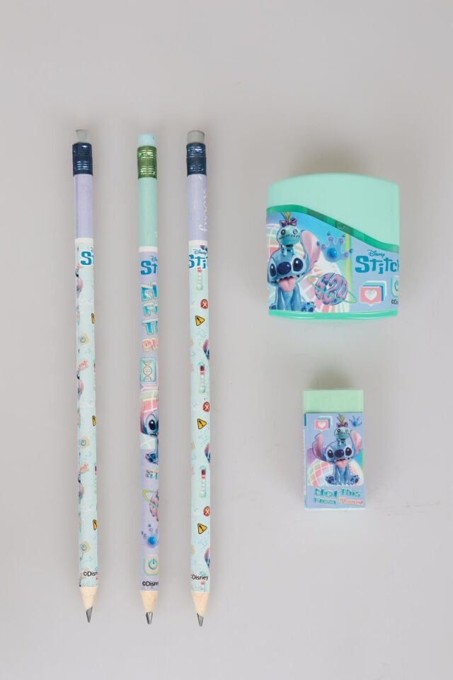 LİSANSLI STITCH 3 ADET SİLGİLİ KURŞUN KALEM , SİLGİ VE ÇİFT BIÇAKLI KALEMTRAŞ KIRTASİYE SETİ