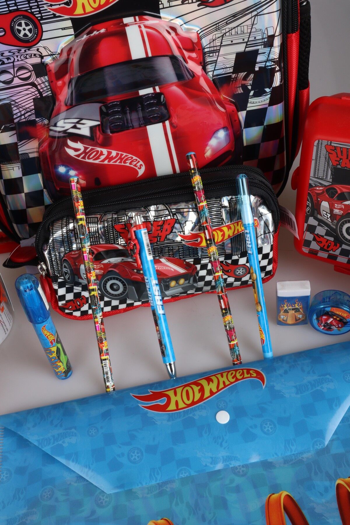 YENİ SEZON LİSANSLI HOT WHEELS OKUL ÇANTASI VE KALEM ÇANTASI İLE MATARA,BESLENME KABI VE KIRTASİYE SETİ ÇITÇIT DOSYA,KALEM,SİLGİ,KUMBARA,KALEMTRAŞ,RESİM DEFTERİ,OKUL ETİKETİ