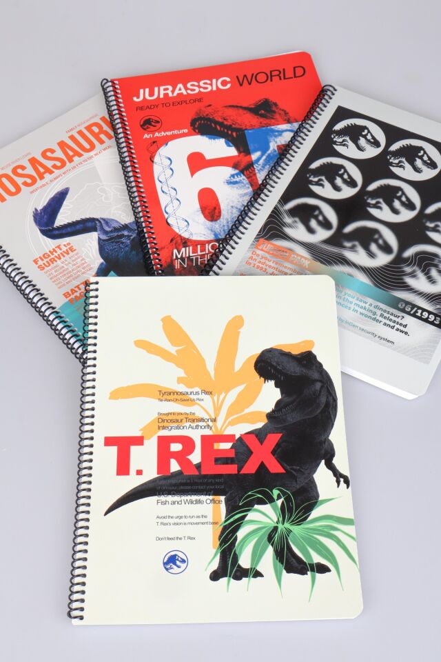 Dekomus, Lisanslı Jurassic World A4 Spiralli Kareli Defter 80 Yaprak Tek Adet