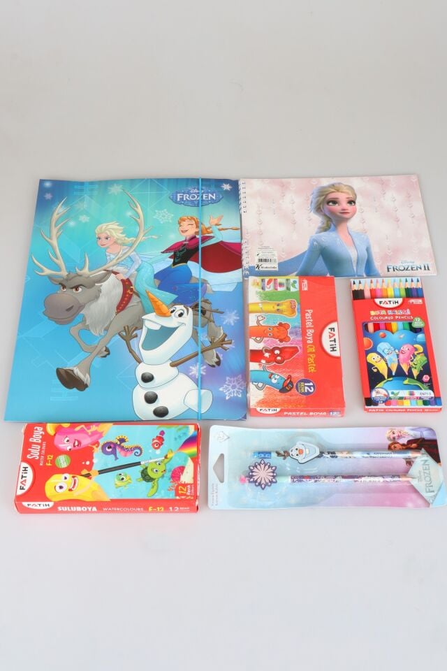 x Dekomus Lisanslı Elsa Frozen 40 Parça Boyama Seti Resim Defteri,Kuru Boya,Pastel Boya,Sulu Boya, 2 Adet Figürlü Kurşun Kalem, Yıldız Kalemtraş, Silgili Kurşun Kalem Ve Silgi Seti