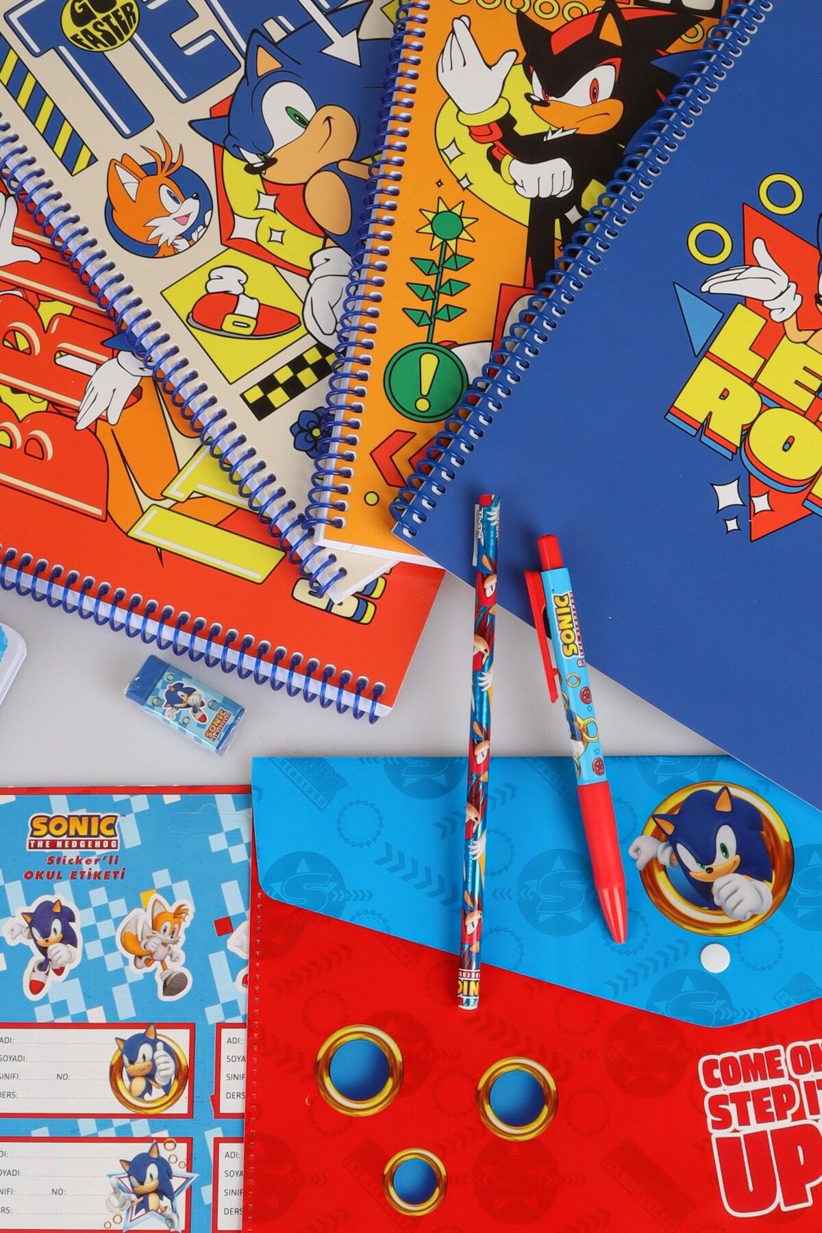 x Dekomus ''Speed Force Collection'' Lisanslı Sonic Premıum Kırtasiye Seti 4 adet A4 defter,Okul Etiketi,Dosya