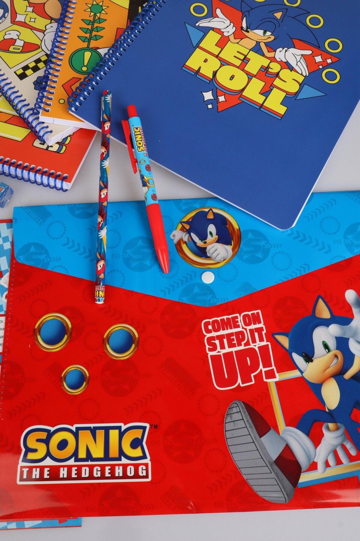 x Dekomus ''Speed Force Collection'' Lisanslı Sonic Premıum Kırtasiye Seti 4 adet A4 defter,Okul Etiketi,Dosya