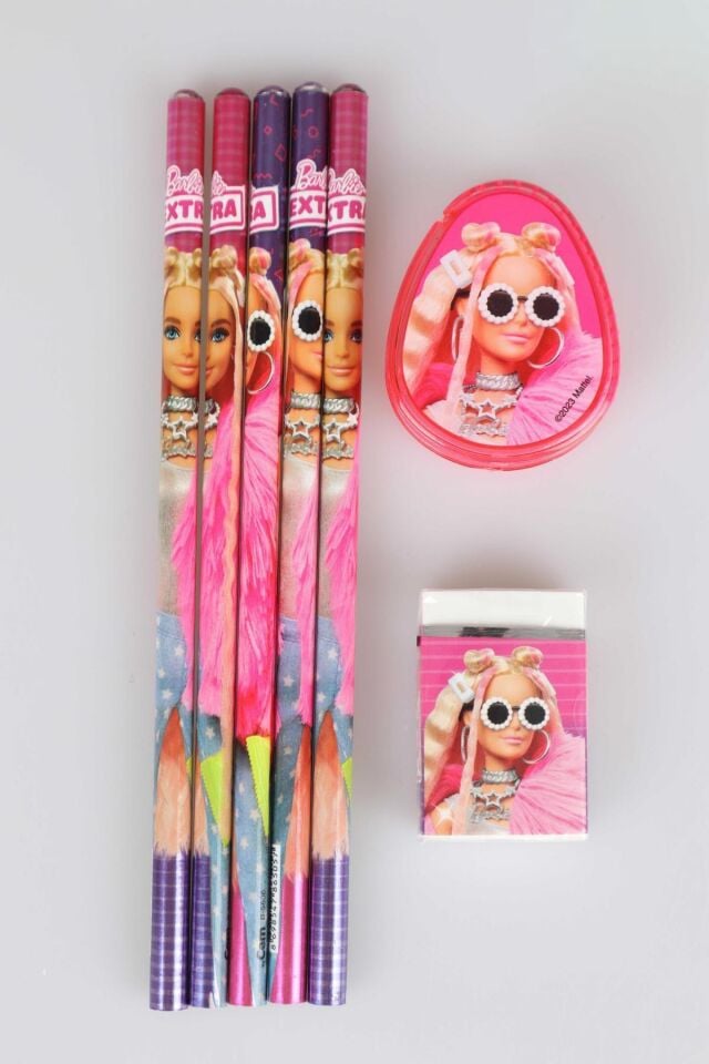 LİSANSLI BARBIE 5'Lİ KURŞUN KALEM,SİLGİ VE KALPLİ KALEMTRAŞ SETİ