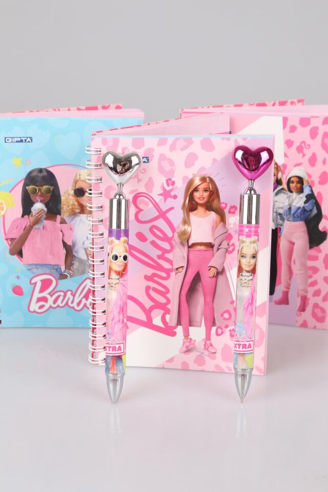 YENİ SEZON LİSANSLI BARBIE ÇİZGİLİ NOT DEFTERİ / BLOKNOT VE KALP BAŞLIKLI UÇLU KALEM 0.7 MM 2'LİSİ