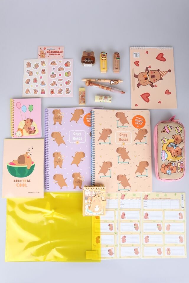 Capybara 20 Parça Kırtasiye Seti A4 Defter,Kalem Çantası A7 Not Defteri, Silgi, Kalemtraş,0.7 Mm Uçlu Kalem