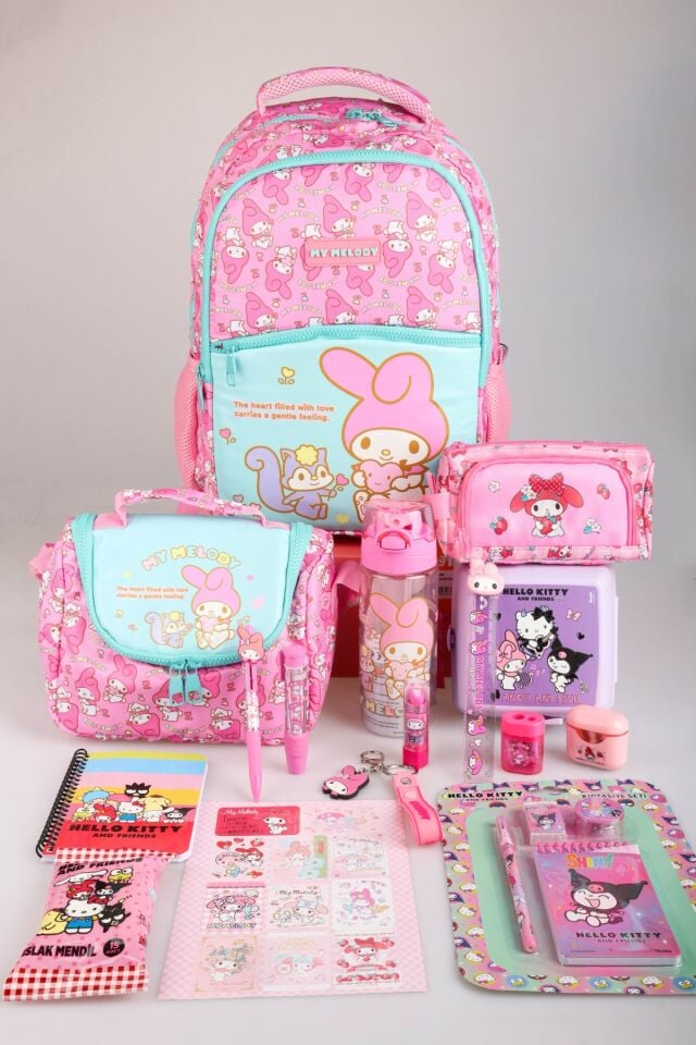 DEKOMUS İLE YENİ SEZON LİSANSLI MY MELODY&BEST FRIENDS ''MELOPINK KOLEKSİYONU'' FULL KIRTASİYE SETİ OKUL,KALEM VE TERMOSLU BESLENME ÇANTASI İLE 500 ML MATARA,BESLENME KUTUSU ''DEKOMUS CEP DEFTERİ HEDİYELİ''