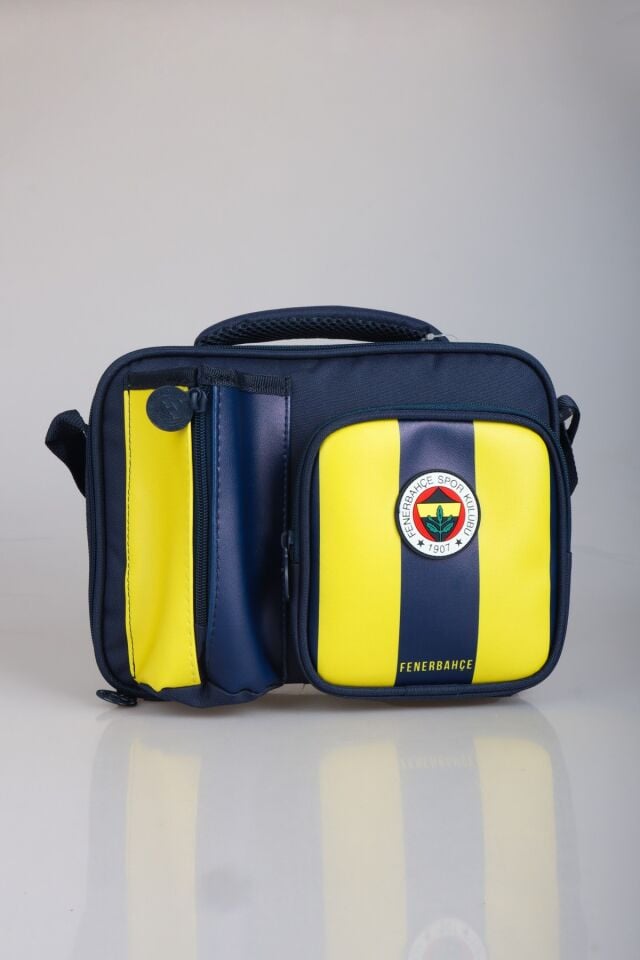 YENİ SEZON LİSANSLI FENERBAHÇE 3 BÖLMELİ ÇUBUKLU BESLENME ÇANTASI ''DEKOMUS CEP DEFTERİ HEDİYELİ''