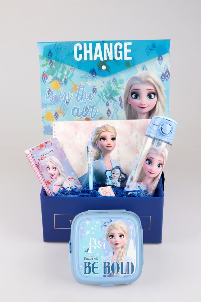 DEKOMUS LİSANSLI GIFT BOX ÖZEL KUTULU ''ELSA'NIN MAVİ OKUL YOLCULUĞU'' KIRTASİYE VE YEMEK SETİ