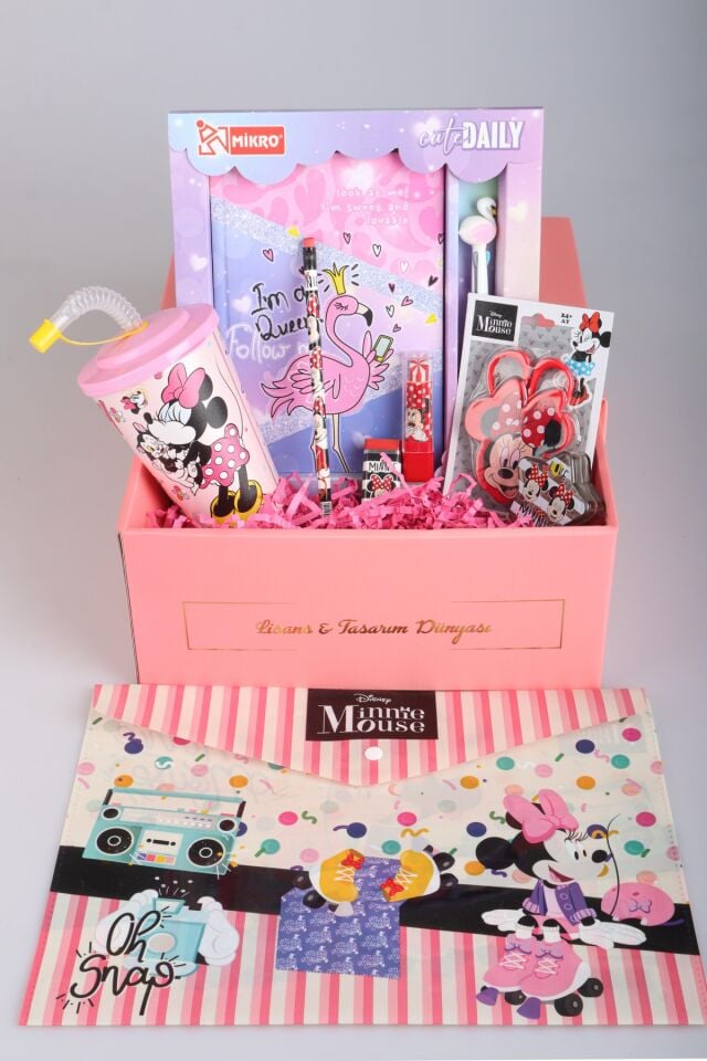 DEKOMUS ÖZEL KUTULU LİSANSLI MINNIE MOUSE PİPETLİ BARDAK,KUTULU AJANDA JEL KALEMLİ,RUJ SİLGİ,ÇITÇIT DOSYA,SİLGİLİ KURŞUN KALEM,YILDIZ KALEMTRAŞ SETİ