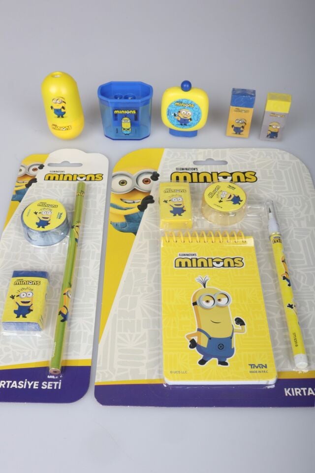 x Dekomus , Lisanslı Minions 12 Parça Kırtasiye Seti Silgi,Kurşun Kalem,Not Defteri,Kalemtraş