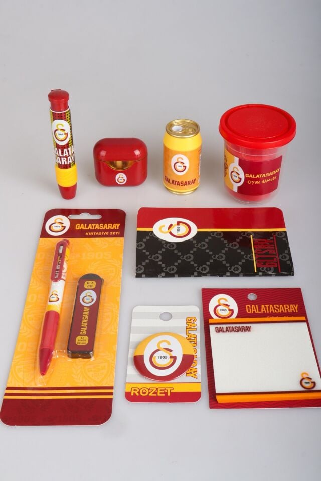 DEKOMUS İLE GALATASARAY 1905 KIRTASİYE SETİ POST-IT,OYUN HAMURU,UÇLU KALEM,AIRPODS KALEMTRAŞ