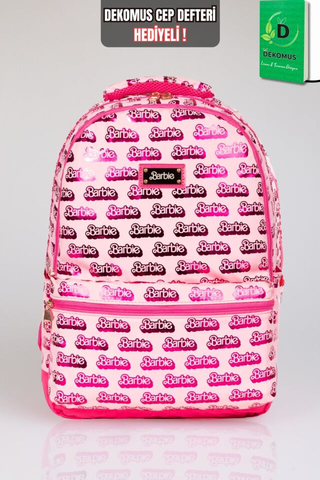 x Dekomus Lisanslı Barbie ''Iconic Monogram Collection'' Büyük Boy Okul Çantası ''Dekomus Cep Defteri Hediyeli''