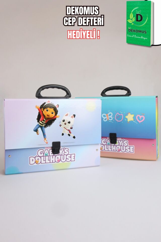 x Dekomus Lisanslı Gabby’s Dollhouse Saplı Çanta Tek Adet ''Dekomus Cep Defteri Hediyeli''