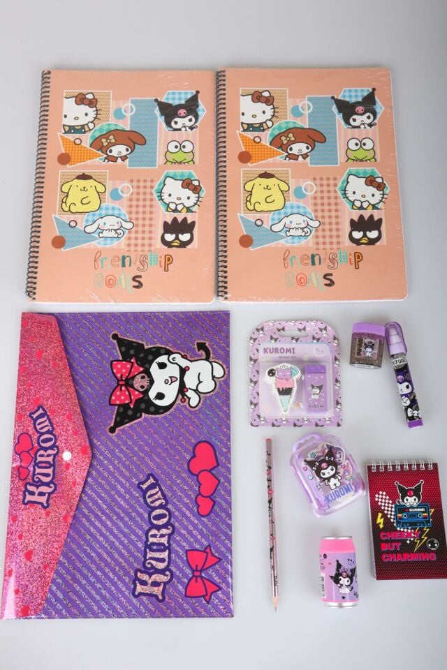 x Dekomus Lisanslı Kuromi & Best Friends 15 Parça Kırtasiye Seti 2 Adet Defter,Çıtçıt Dosya