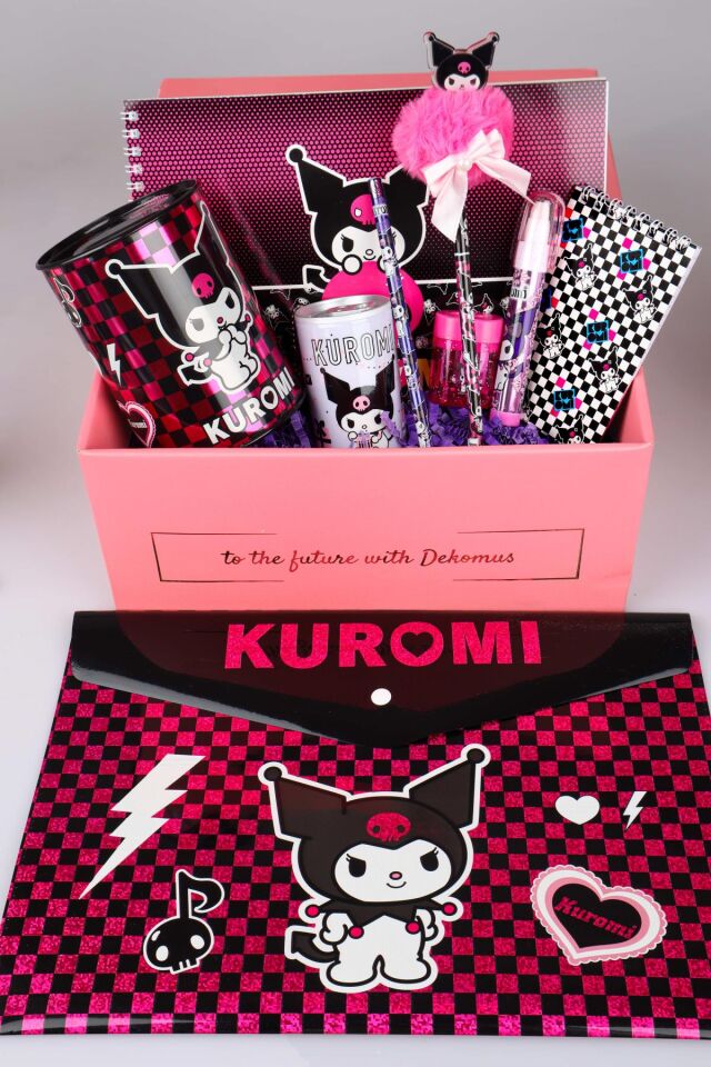 DEKOMUS GIFT BOX ÖZEL KUTULU LİSANSLI KUROMI 9 PARÇA KIRTASİYE SETİ RESİM DEFTERİ,KURDELE TEPELİ KURŞUN KALEM
