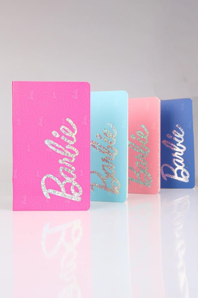 DEKOMUS İLE LİSANSLI BARBIE 60 YAPRAK ÇİZGİLİ DEFTER 13x21 CM