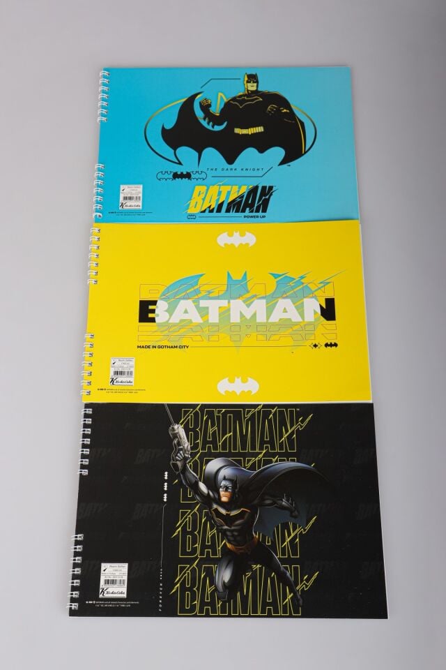 DEKOMUS İLE LİSANSLI BATMAN ''TEKLİ'' RESİM DEFTERİ 17*24 CM 15 YAPRAK