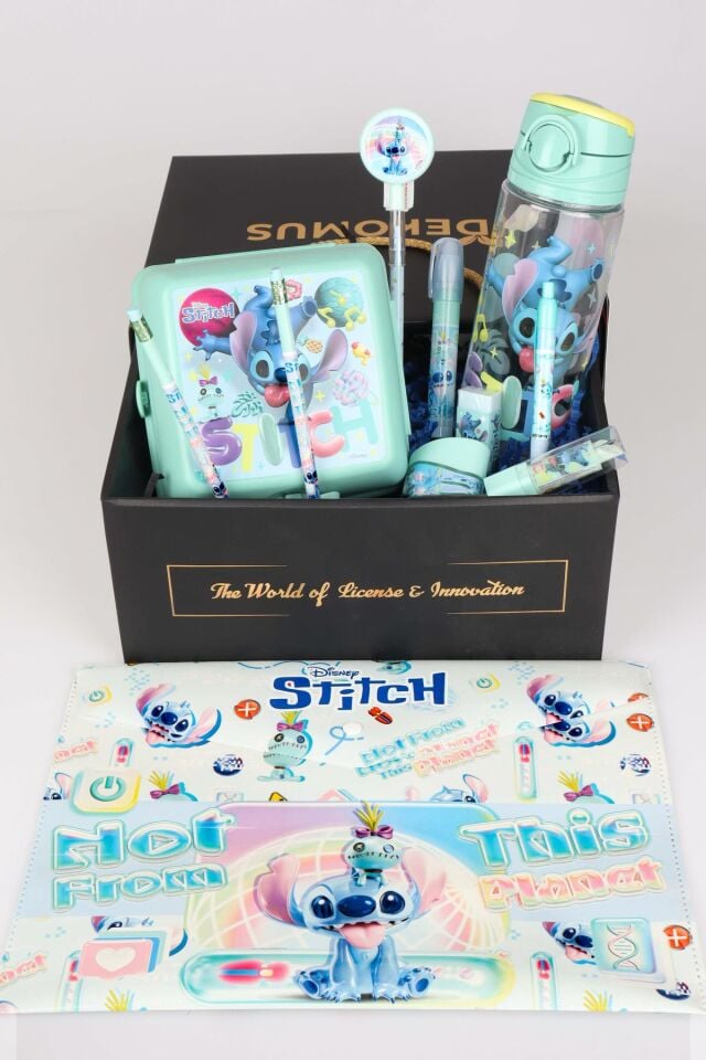 DEKOMUS İLE ÖZEL KUTULU GIFT BOX LİSANSLI STITCH MATARA,BESLENME KABI VE KIRTASİYE SETİ