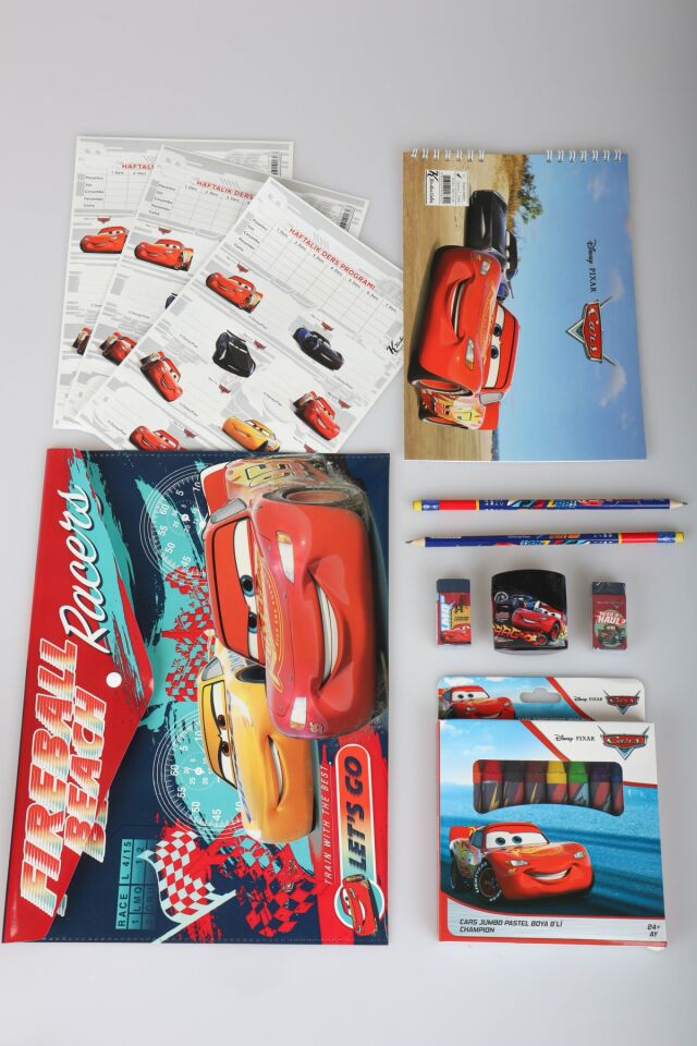 x Dekomus Lisanslı Cars 18 Parça Kırtasiye Seti Resim Defteri,Pastel Boya,Çıtçıt Dosya